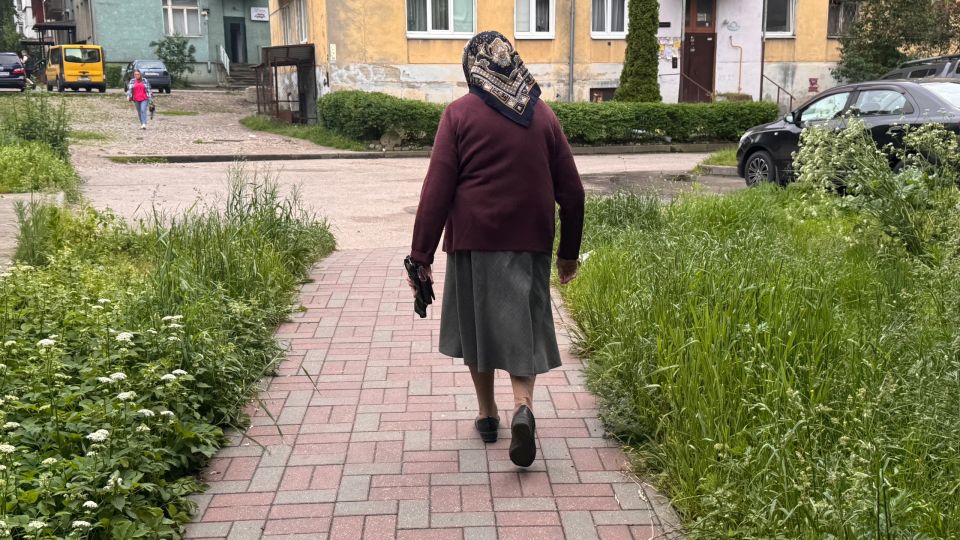 Пенсионерам нужно обратиться за выплатой за неучтенный стаж. Выдают до 500 тысяч рублей в одни руки