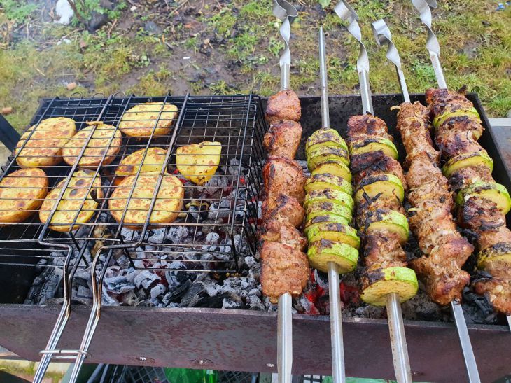 Мясо будет таять во рту после 5-минутного маринада: простой трюк для идеального мяса