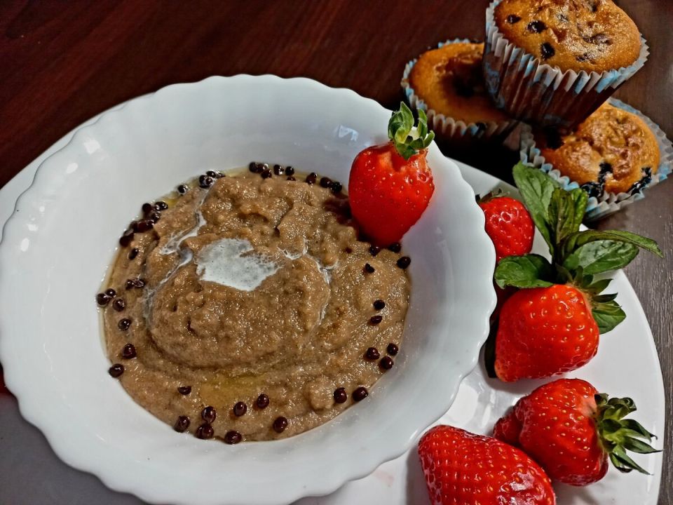 Шоколадная манная каша: новый взгляд на классический завтрак за 15 минут