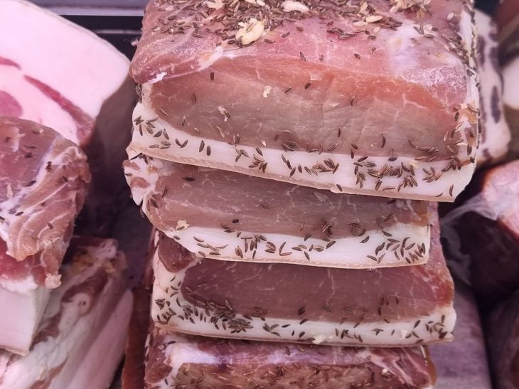 Можно ли есть сало с прожилками мяса