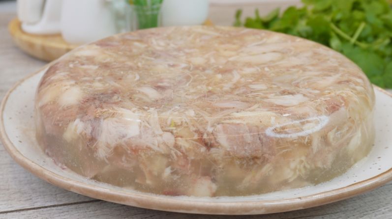 Как приготовить домашний холодец по древнему рецепту