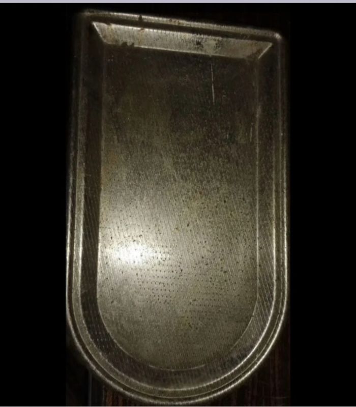 Никелевое покрытие подносов: как вернуть блеск и красоту с помощью электрохимии