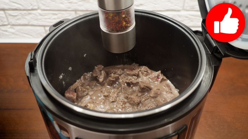 Говяжий гуляш в мультиварке: идеальный обед или ужин