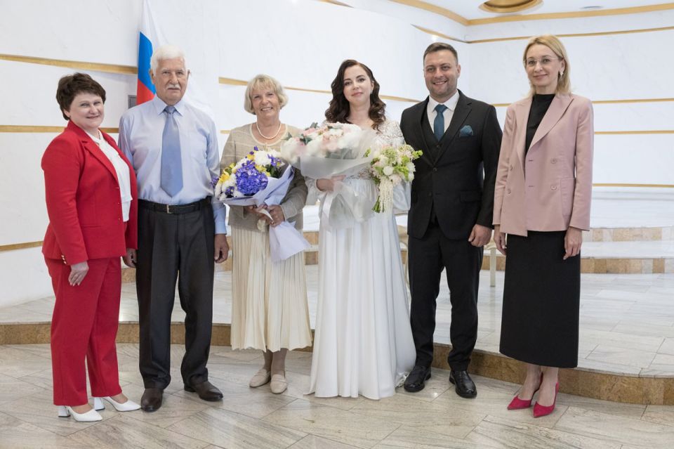 Крепкая семья — сильная страна