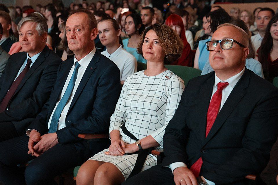 В Туле состоялась торжественная церемония вручения дипломов студентам областного медицинского колледжа