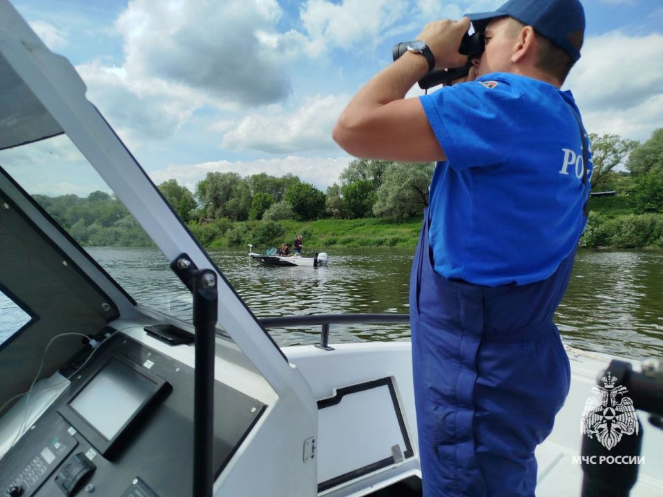 Безопасность на воде на контроле спасателей МЧС России