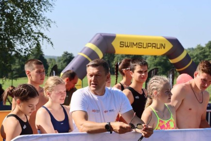 SWIMSUPRUN:      