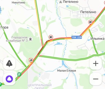 Новомосковское шоссе в Туле встало в огромной пробке из-за ДТП