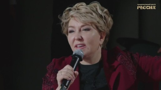Ирина Михайловна Гусева, сопредседатель Высшего совета ВАРМСУ, очевидно, очень любит Тулу и тульские пряники