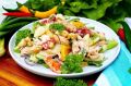 Салат с жареной курицей: полезное угощение для любого случая