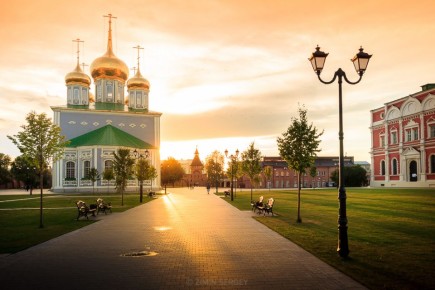 25-летний зацепер из Тульской области погиб на крыше поезда московского метро