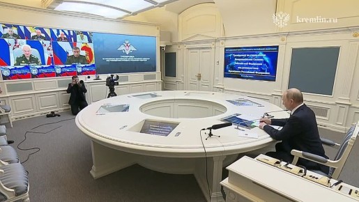 Владимир Путин провел тренировку стратегических ядерных сил
