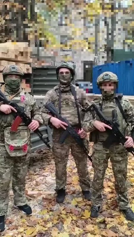 Илья Беспалов: Привет от наших бойцов. Военнослужащие, выполняющие боевые задачи в зоне СВО, прислали слова благодарности за всю ту помощь, которую они получают