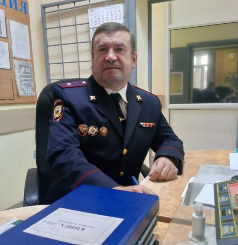 Тульский полицейский вытащил из лесной ловушки заблудившихся грибников