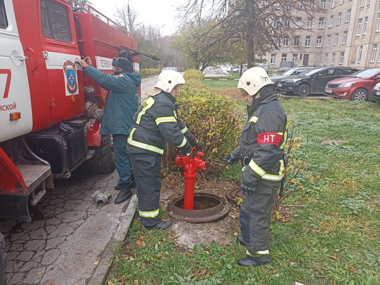 В Донском спасатели провели пожарно-тактические учения на объекте здравоохранения В Донском спасатели провели пожарно-тактические учения на объекте здравоохранения