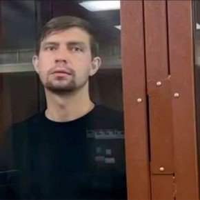 Последователь блогера Лесли получил 1,5 года по делу о домогательствах