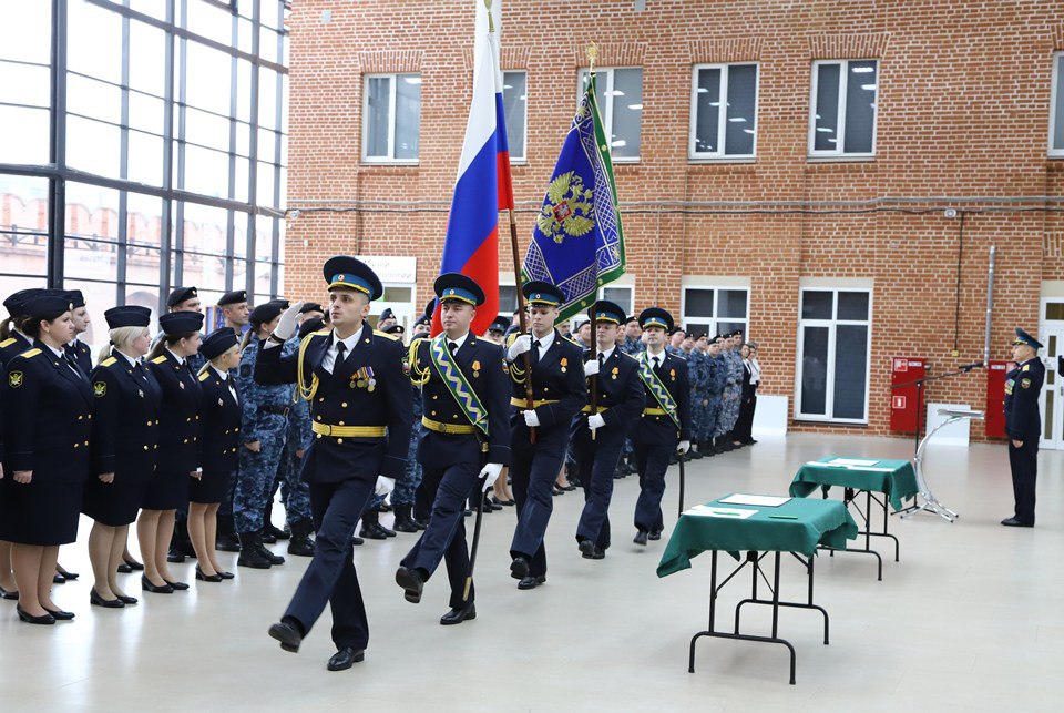 Евгений Смолянинов поздравил сотрудников Федеральной службы судебных приставов Евгений Смолянинов поздравил сотрудников Федеральной службы судебных приставов