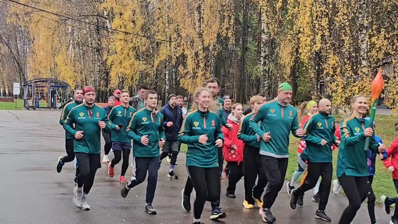 В Центральном парке имени П.П. Белоусова состоялся тульский этап Всероссийской эстафеты факела «Огонь жизни»