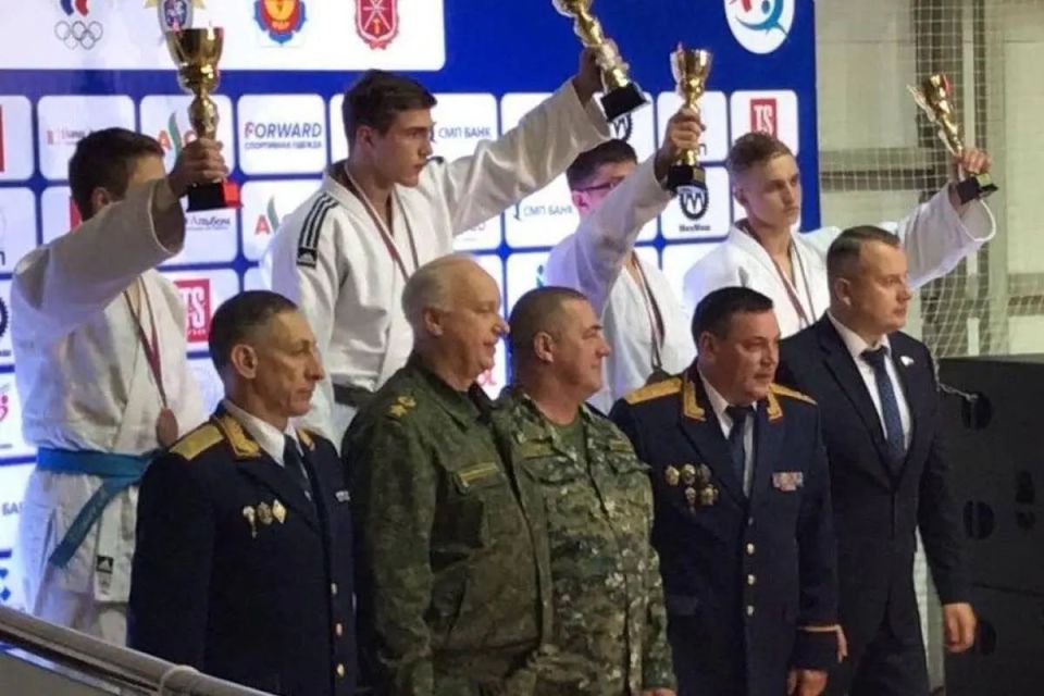 Виктор Дзюба поздравляет со Всемирным днём дзюдо