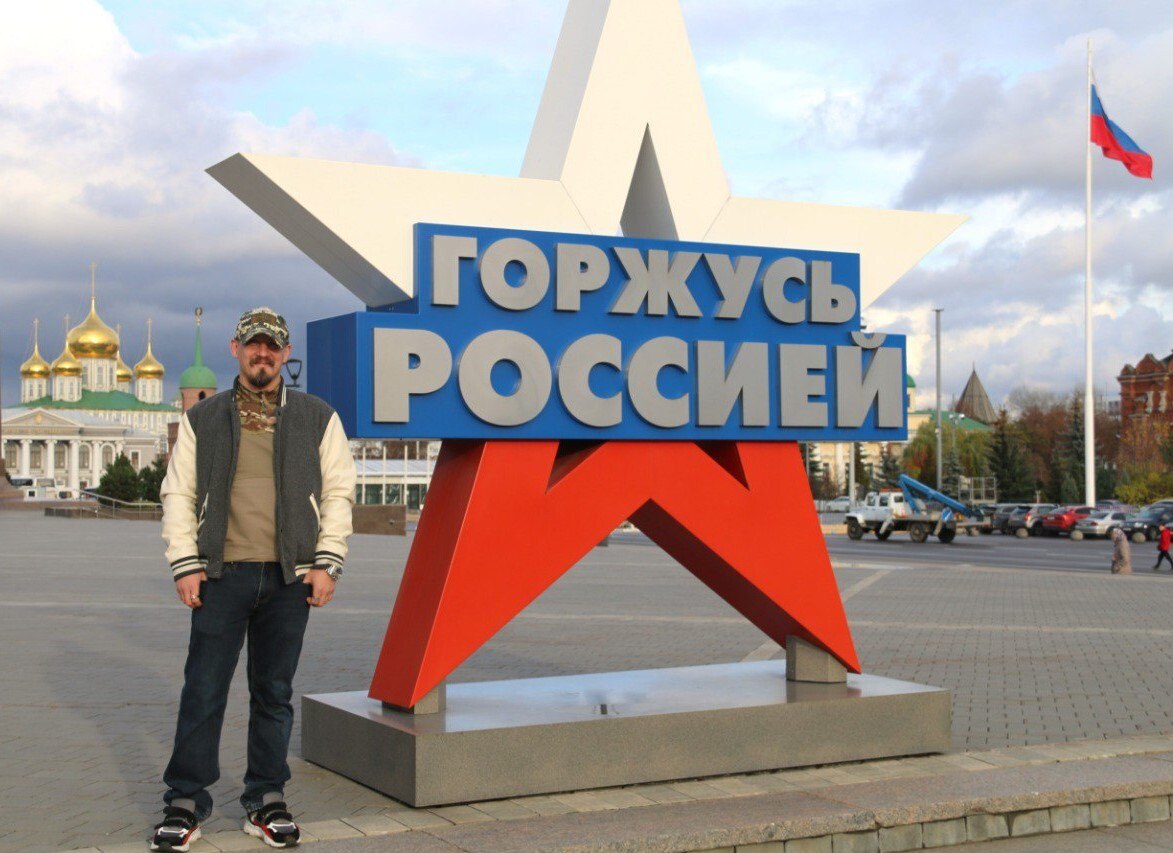 Пройти профессиональное обучение и заняться следж-хоккеем