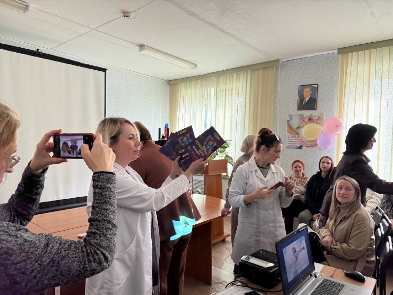 В целях профилактики детского дорожно-траснпортного травматизма среди детей-пассажиров инспектор пропаганды БДД отдела Госавтоиснпекции города Новомосковск Тульской области Виктория Серикова провела важную профилактическую... В целях профилактики детского дорожно-траснпортного травматизма среди детей-пассажиров инспектор пропаганды БДД отдела Госавтоиснпекции города Новомосковск Тульской области Виктория Серикова провела важную профилактическую...