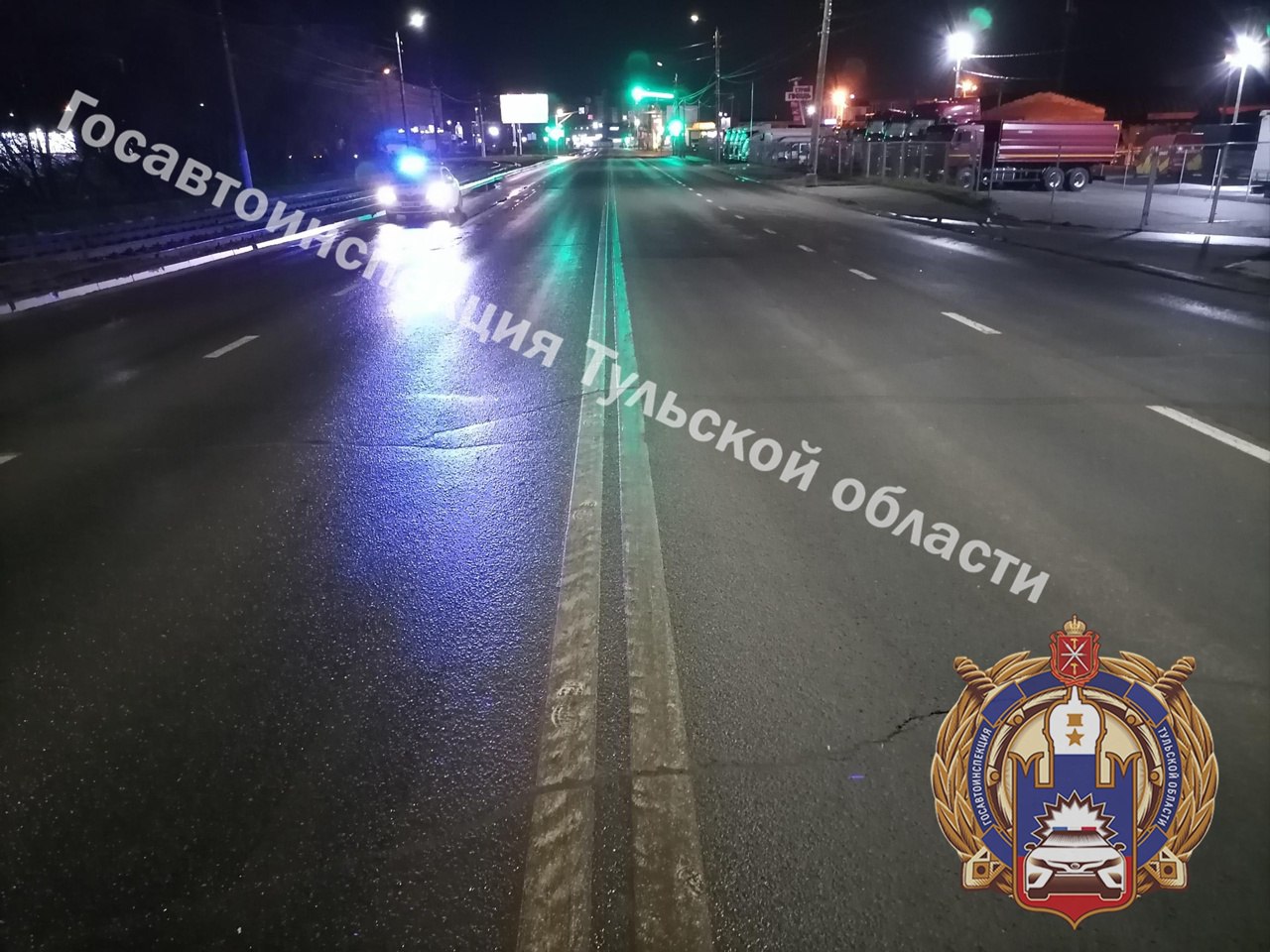 29 октября в 15:20 на 183-ем километре автодороги М-4 « Дон» Веневского района Тульской области, мужчина 1985 года рождения, управляя автомобилем «Джили Моджаро», по предварительной информации, не справился с управлением... 29 октября в 15:20 на 183-ем километре автодороги М-4 « Дон» Веневского района Тульской области, мужчина 1985 года рождения, управляя автомобилем «Джили Моджаро», по предварительной информации, не справился с управлением...