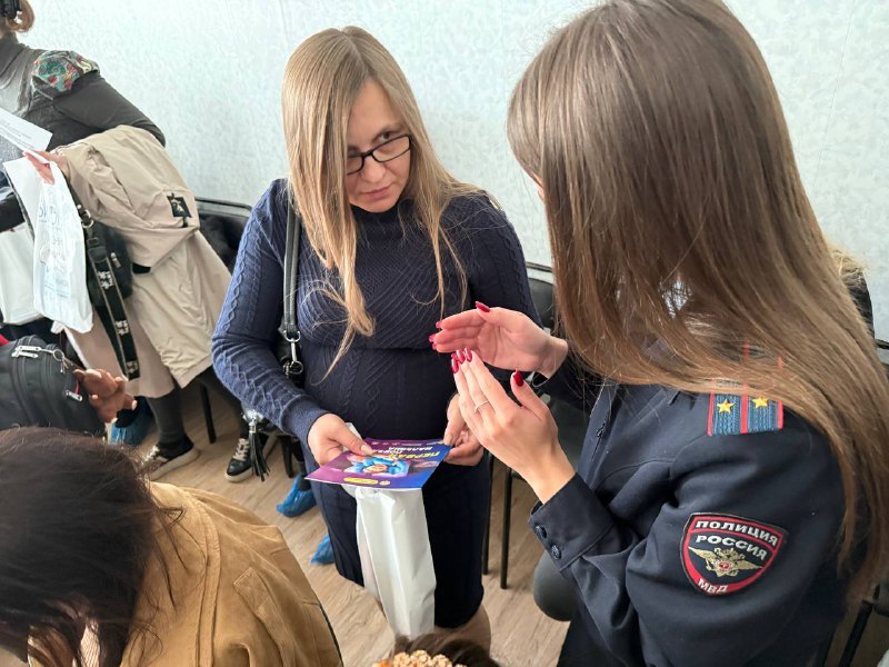 В целях профилактики детского дорожно-траснпортного травматизма среди детей-пассажиров инспектор пропаганды БДД отдела Госавтоиснпекции города Новомосковск Тульской области Виктория Серикова провела важную профилактическую... В целях профилактики детского дорожно-траснпортного травматизма среди детей-пассажиров инспектор пропаганды БДД отдела Госавтоиснпекции города Новомосковск Тульской области Виктория Серикова провела важную профилактическую...