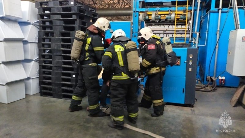 Веневские спасатели провели учения в производственном здании