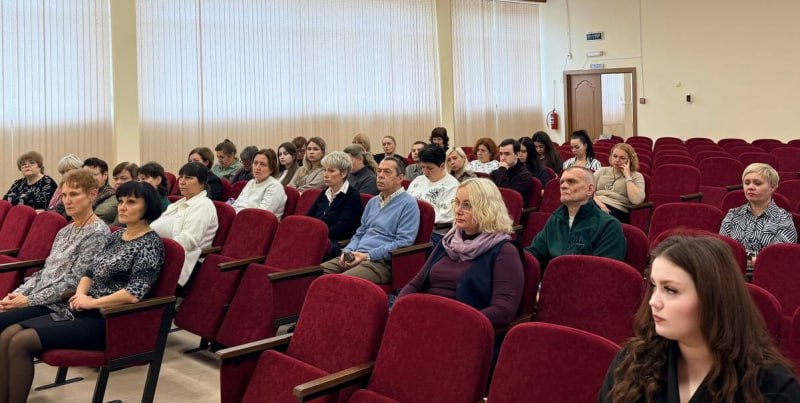 Тульские полицейские приняли участие в педсовете по вопросам профилактики наркомании среди несовершеннолетних Тульские полицейские приняли участие в педсовете по вопросам профилактики наркомании среди несовершеннолетних