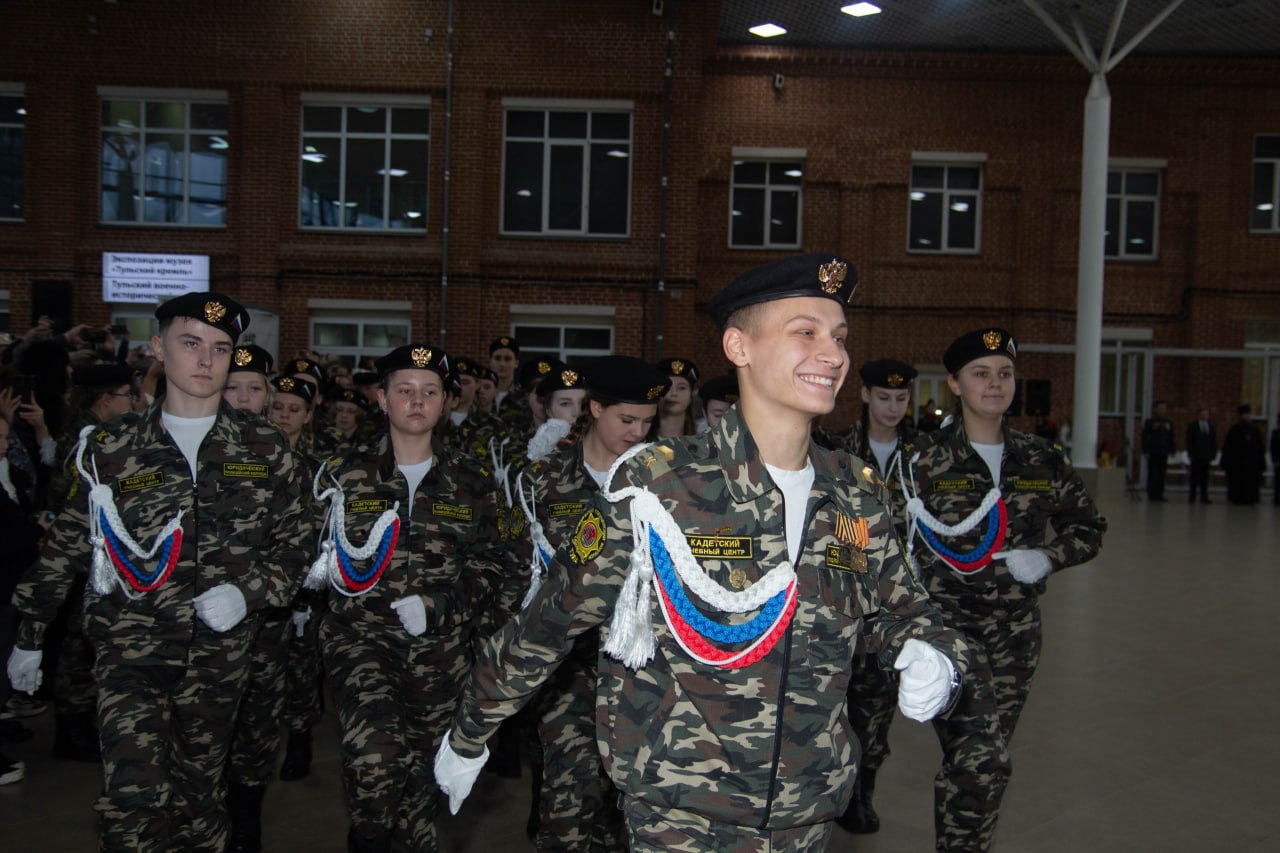 Руководство регионального УМВД поздравило кадетов Юридического полицейского колледжа с торжественным обещанием верности служения Отечеству Руководство регионального УМВД поздравило кадетов Юридического полицейского колледжа с торжественным обещанием верности служения Отечеству