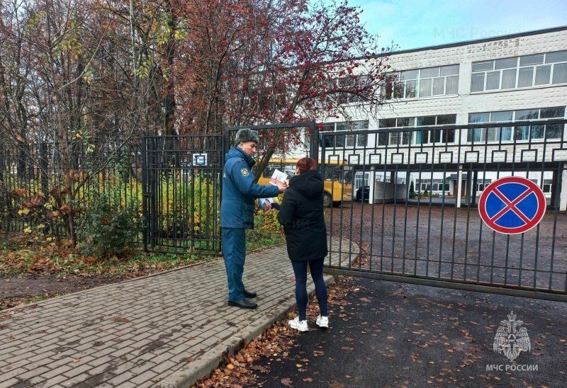 В Веневе продолжается профилактическая работа сотрудников МЧС России среди населения