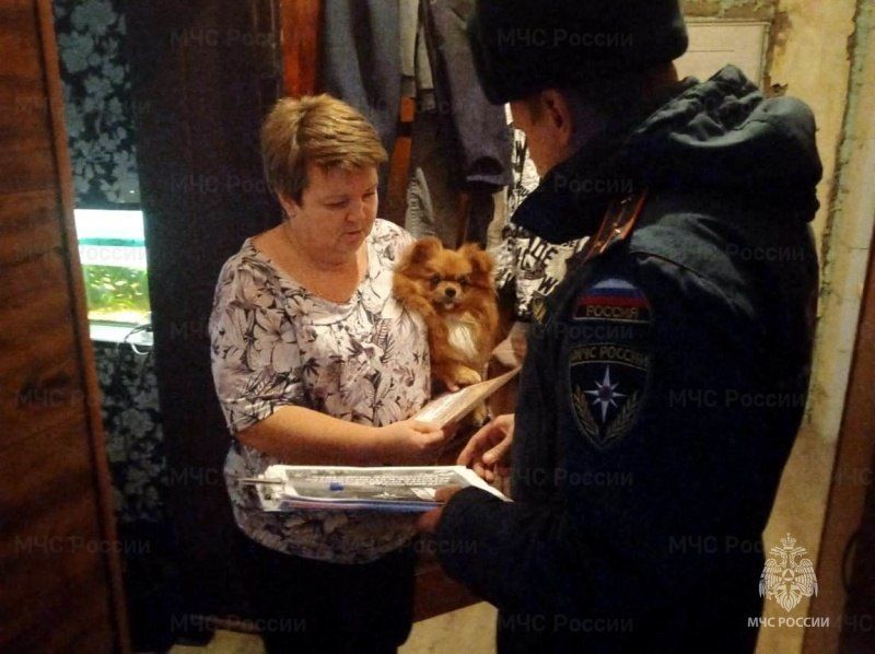 Сотрудники МЧС России продолжают профилактическую работу с жителями Богородицка и Куркино