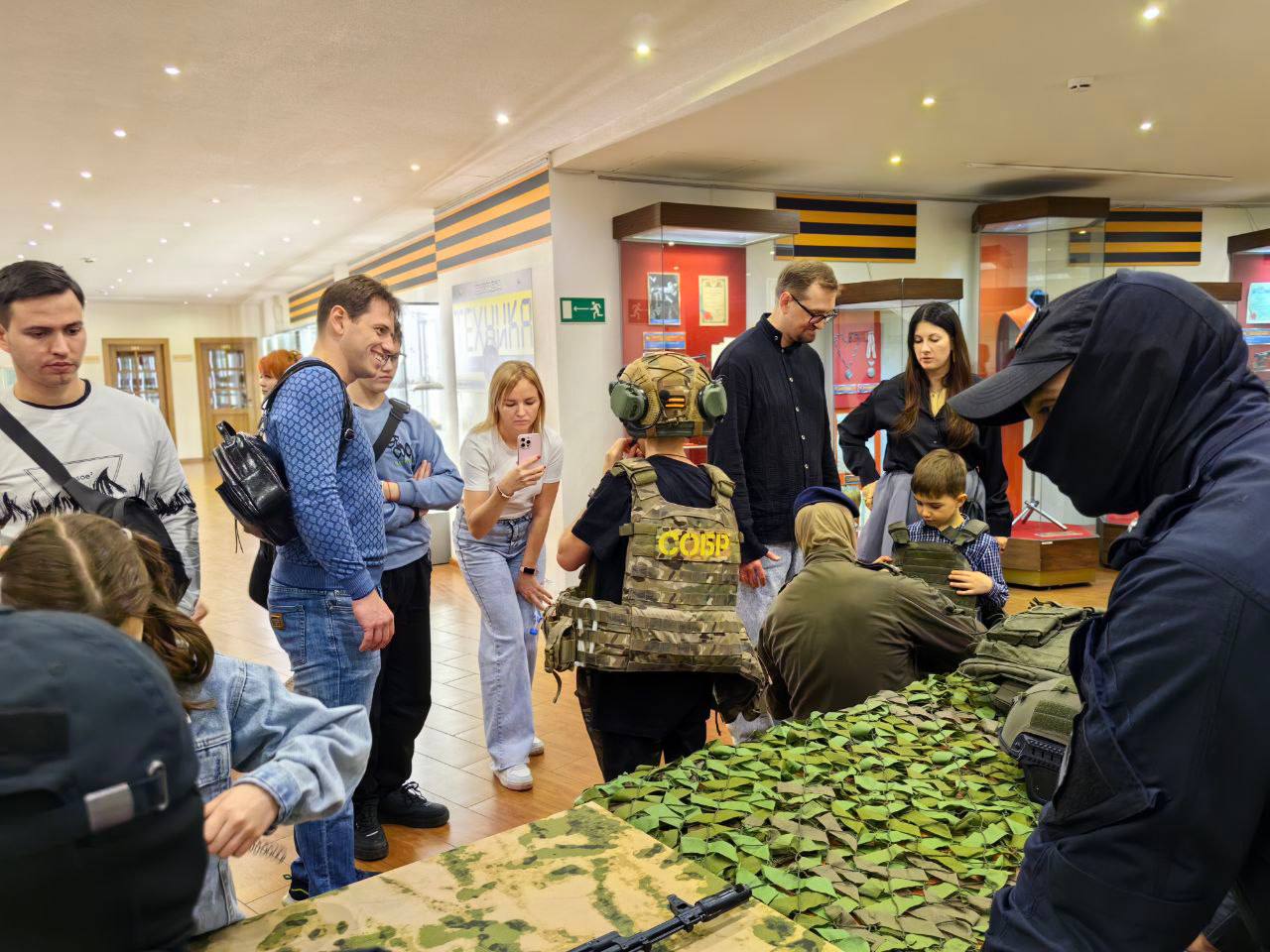 Тульские росгвардейцы присоединились к всероссийской акции "Ночь искусств" Тульские росгвардейцы присоединились к всероссийской акции "Ночь искусств"