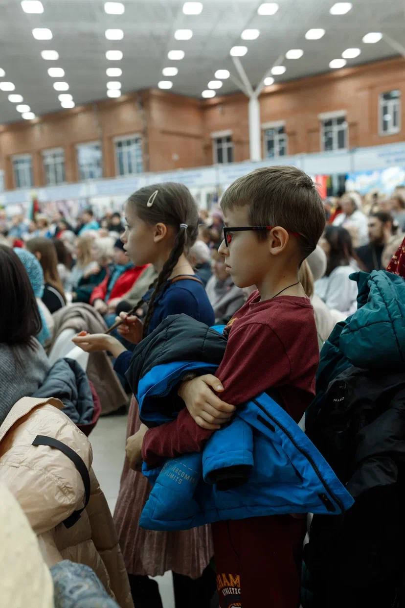 Роман Голованов: Спасибо, родные сердца. Как дорого увидеться без телефонов и посмотреть друг другу в глаза Роман Голованов: Спасибо, родные сердца. Как дорого увидеться без телефонов и посмотреть друг другу в глаза