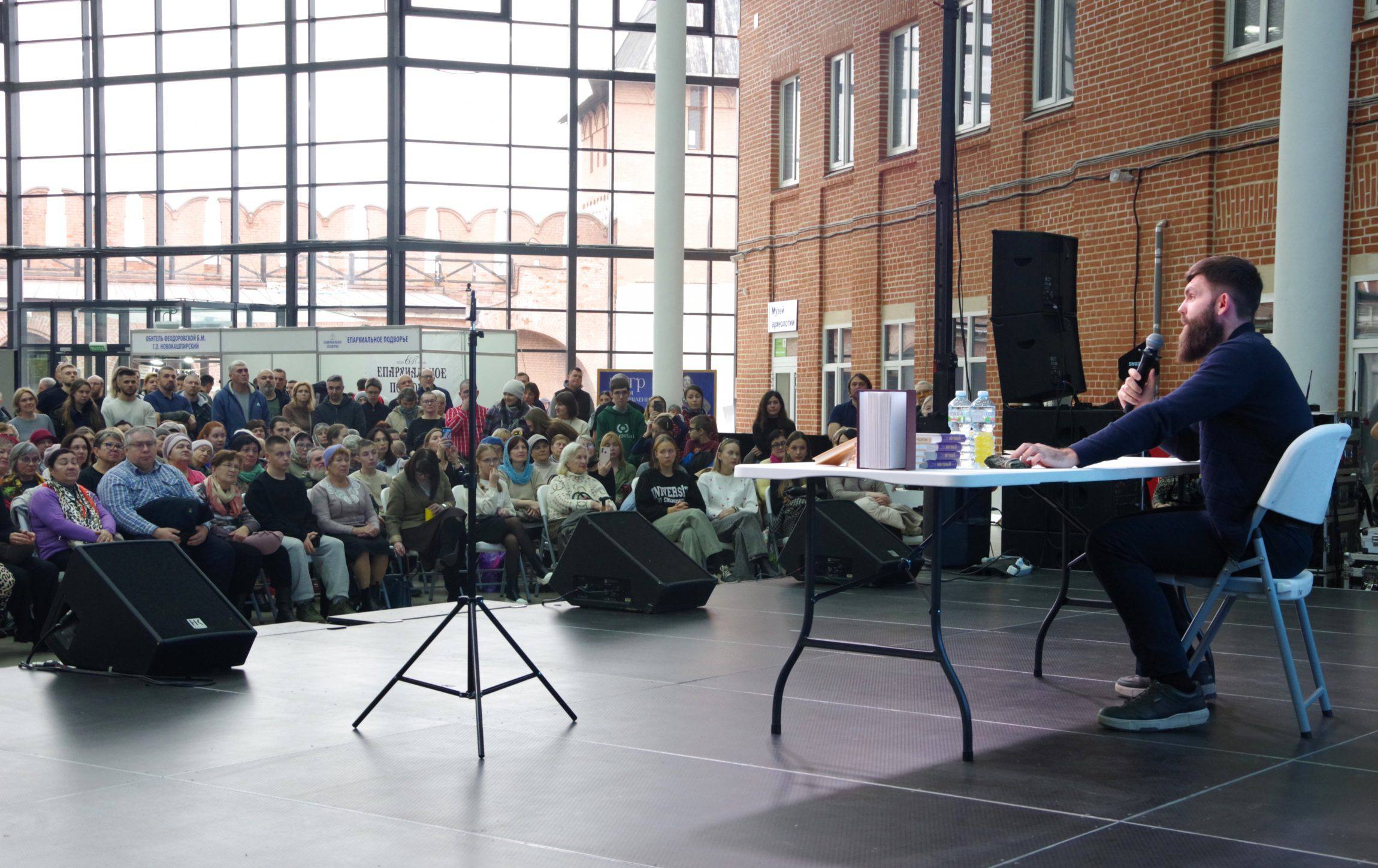 Роман Голованов: Спасибо, родные сердца. Как дорого увидеться без телефонов и посмотреть друг другу в глаза Роман Голованов: Спасибо, родные сердца. Как дорого увидеться без телефонов и посмотреть друг другу в глаза