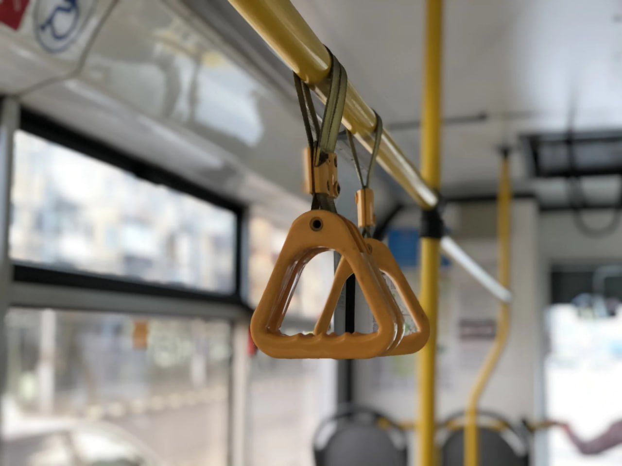 Тулячка выпала на ходу из маршрутки: перевозчика оштрафовали