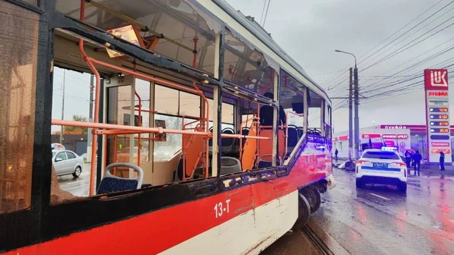 Двух пострадавших женщин в ДТП на Пролетарском мосту перевели в в федеральные центры