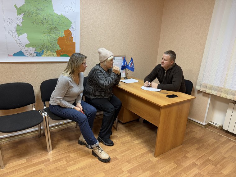 Депутаты Тульской городской Думы, члены фракции «Единая Россия» провели личные приемы граждан: Депутаты Тульской городской Думы, члены фракции «Единая Россия» провели личные приемы граждан: