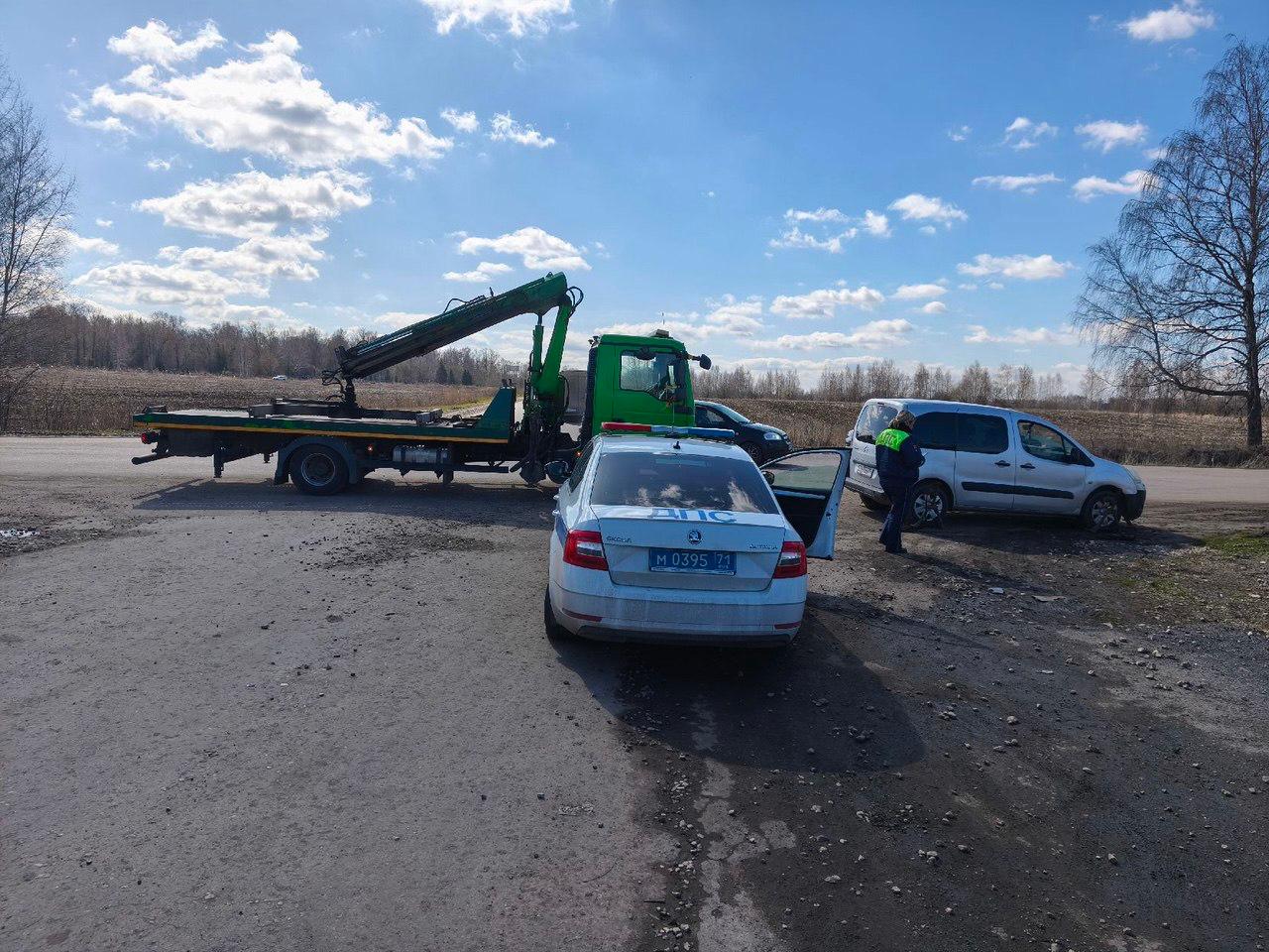 В Тульской области продолжаются рейдовые мероприятия для выявления нелегальных таксистов
