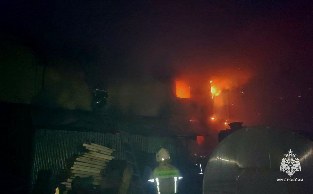 На пожаре в тульской деревне Крюковка пострадал мужчина На пожаре в тульской деревне Крюковка пострадал мужчина