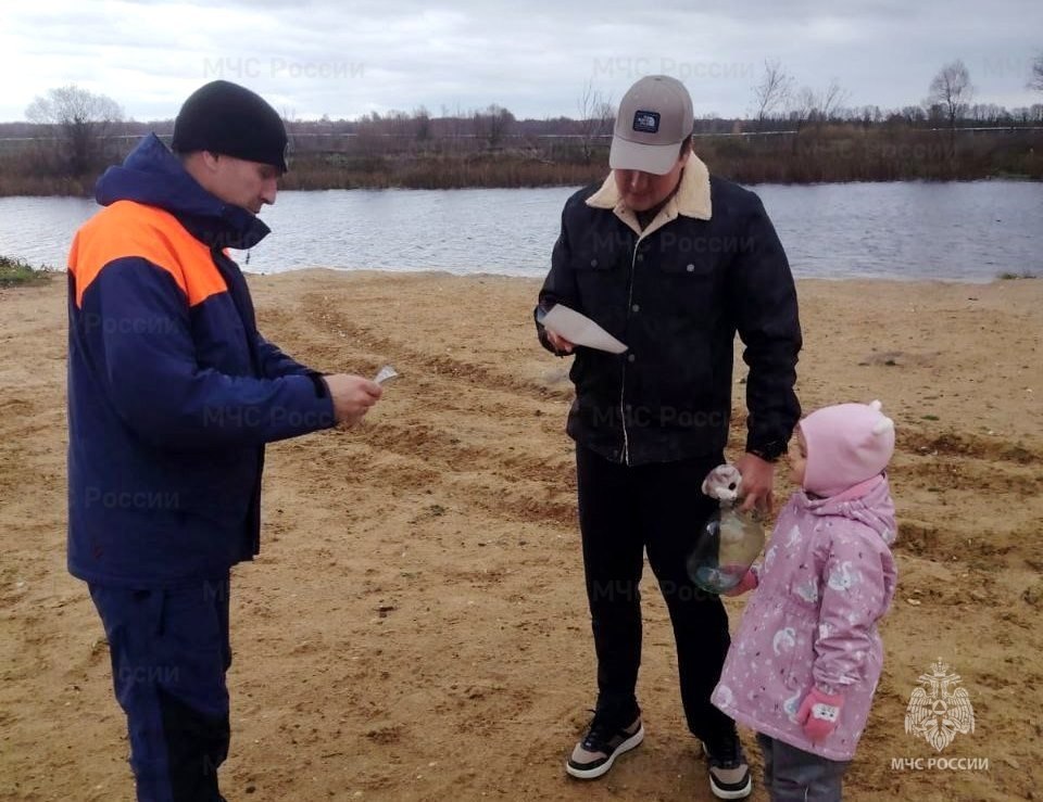 Патрулирование водоемов Тульской области инспекторами ГИМС МЧС России продолжается Патрулирование водоемов Тульской области инспекторами ГИМС МЧС России продолжается