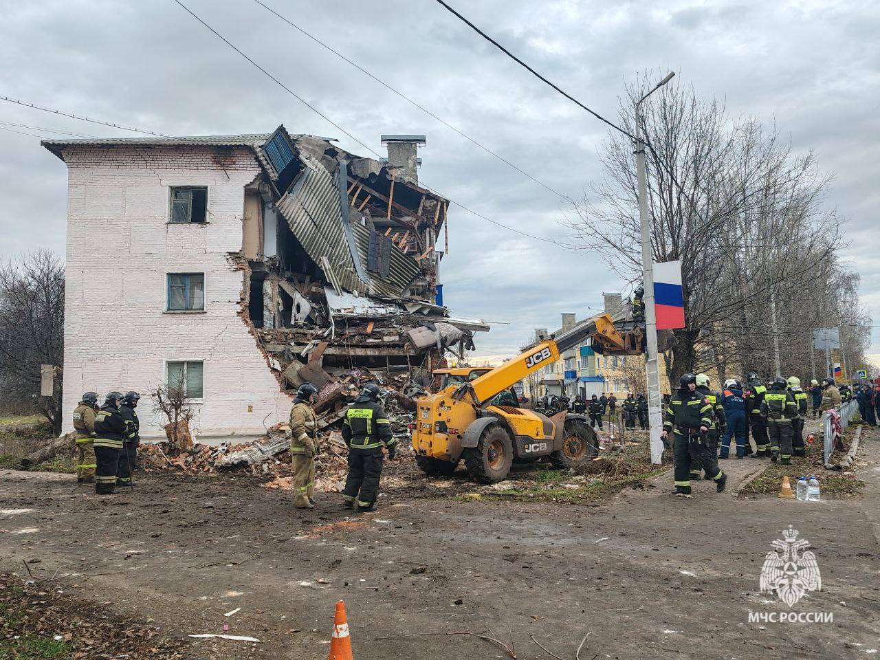 При частичном обрушении жилого дома в поселке Куркино пострадали 4 человека При частичном обрушении жилого дома в поселке Куркино пострадали 4 человека