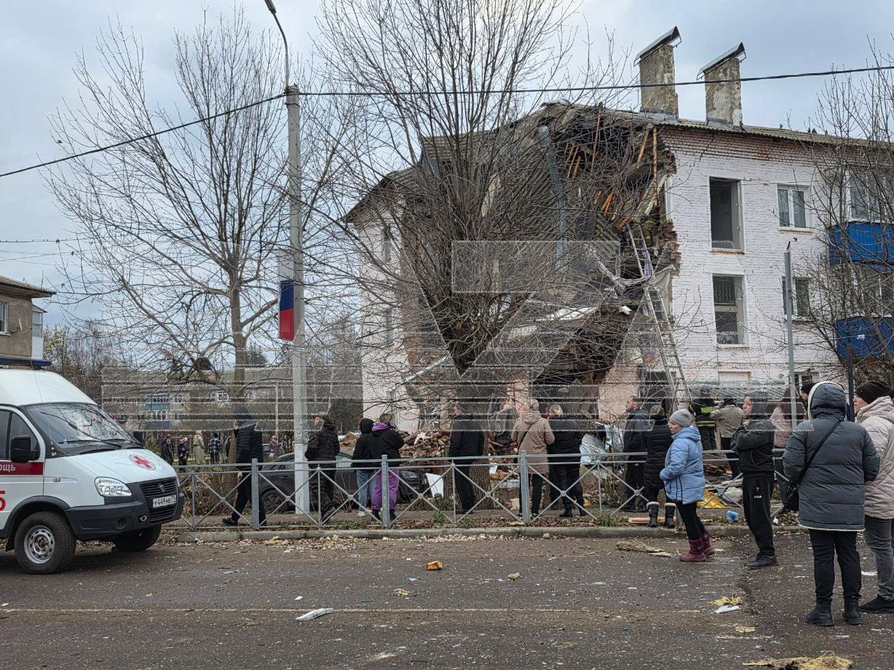 Взрыв в жилом доме в Тульской области произошёл во время ремонтных работ, которые проводил местный газовщик Взрыв в жилом доме в Тульской области произошёл во время ремонтных работ, которые проводил местный газовщик