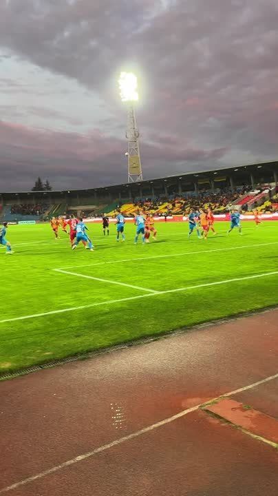 А тульский «Арсенал» сегодня на домашнем поле обыграл «Чайку»