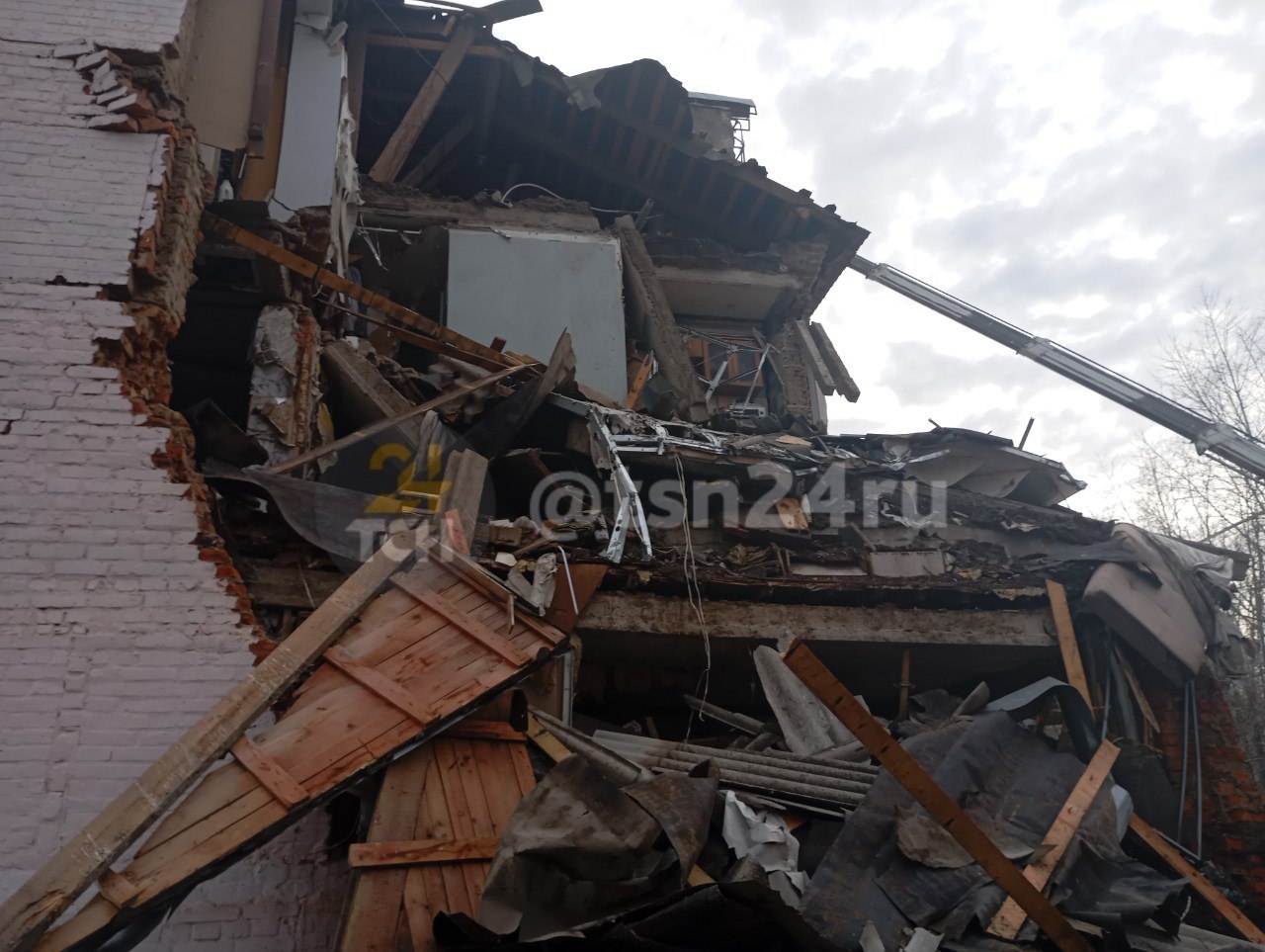 Так сейчас выглядит дом на ул. Ленина, в котором сегодня утром произошёл взрыв бытового газа