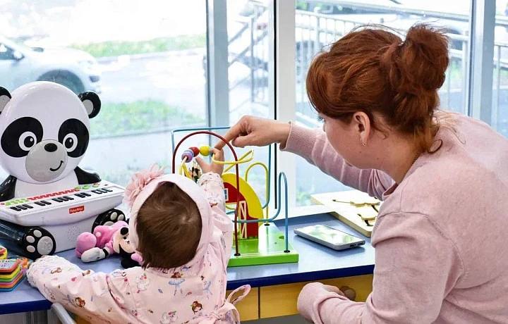 Тульской области Социальный фонд с января 2025 года выплатил более 770 млн рублей пособий семьям с маленькими детьми