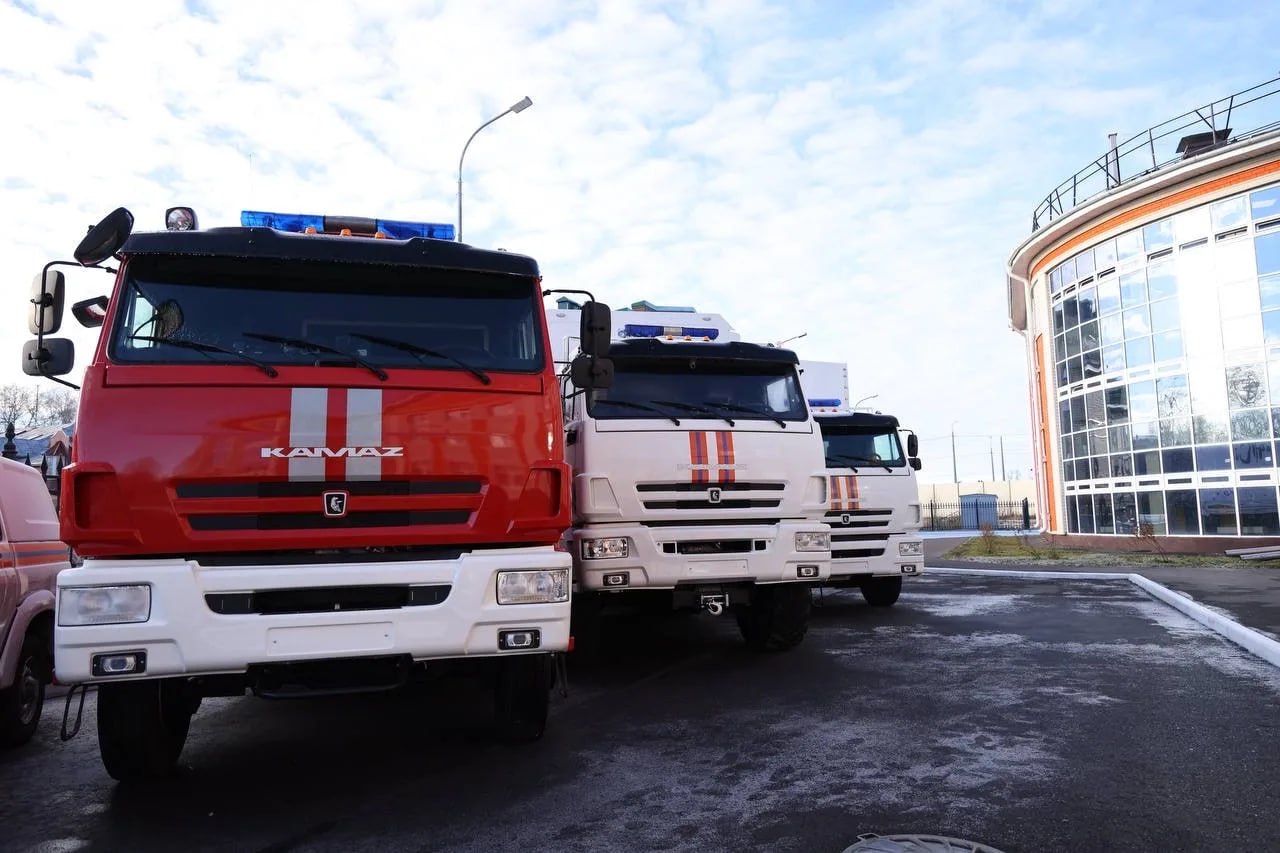 Александр Куренков передал 9 единиц новой техники подразделениям МЧС России в Вологодской области Александр Куренков передал 9 единиц новой техники подразделениям МЧС России в Вологодской области