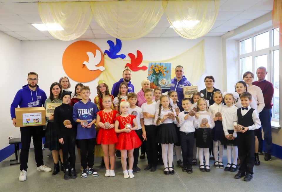 На благо России: «Молодая Гвардия» отмечает 20-летие со дня основания