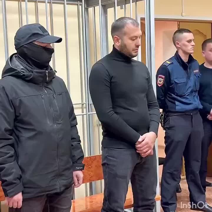 Мужчину осудили на 1.5 года за найденный на мусорке пистолет