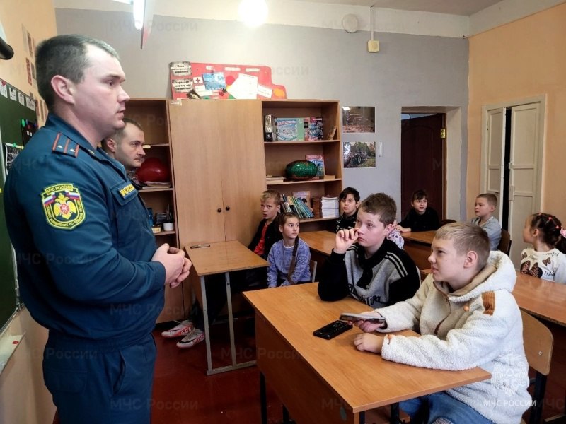 В школах Арсеньево и Одоева сотрудники МЧС России провели тренировки по эвакуации по сигналу пожарной тревоги